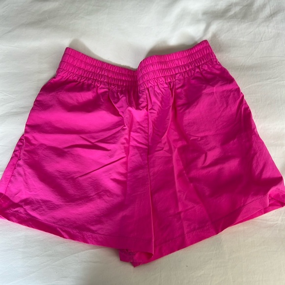 TOPSHOP HOT PINK NYLON HIGH WAIST SHORTS - Picture 3 of 5